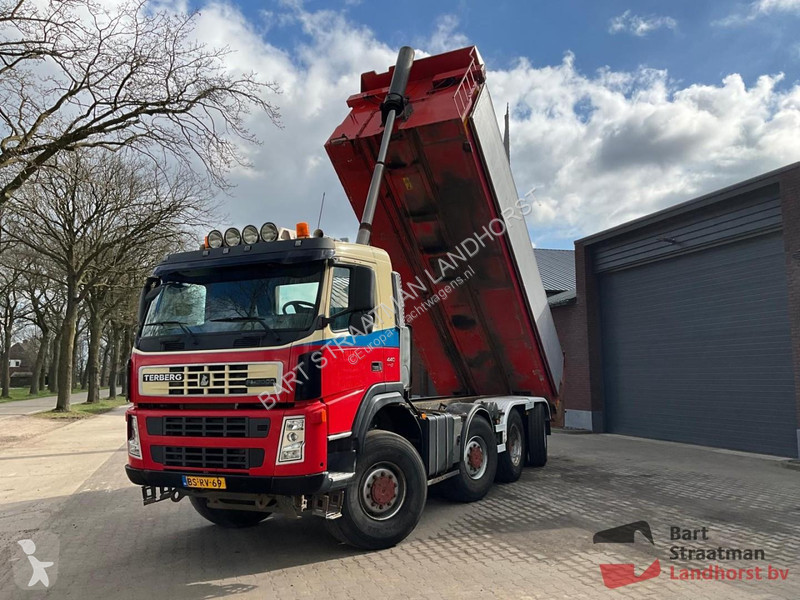 Lastbil Terberg FM2000-T 8x8 Euro 5 met 22,1m3...