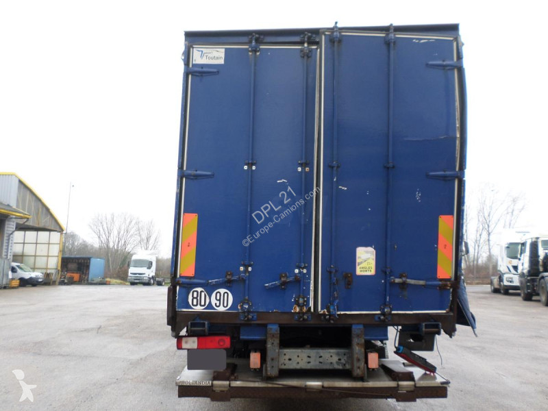 شاحنة Renault 300 DXI