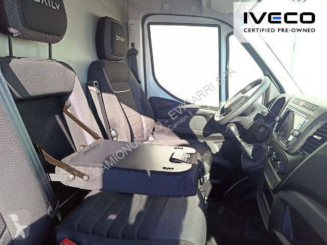 عربة نفعية Iveco DAILY 35S14V