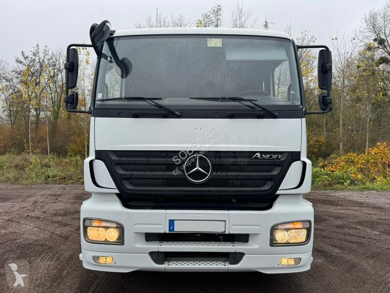 شاحنة Mercedes 1829 NL