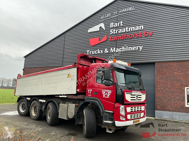 Lastbil Terberg FM2000-T 8X8 met 18m3 kipper en...