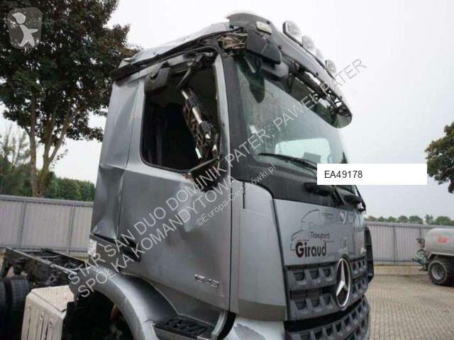 شاحنة Mercedes AROCS 1843 4x4