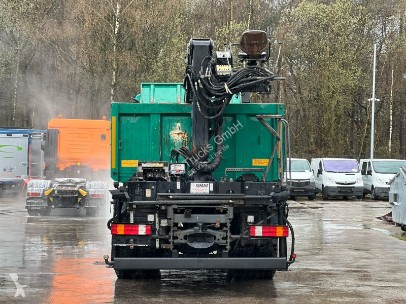 شاحنة Mercedes 3348 6x6 Kipper mit HIAB 1300RS 83
