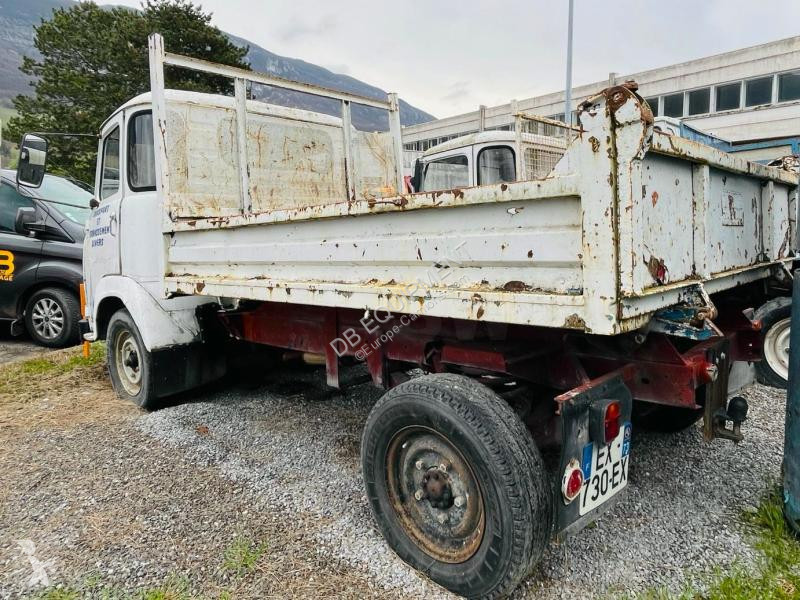 شاحنة Renault  Super Goelette camion benne 3,5T