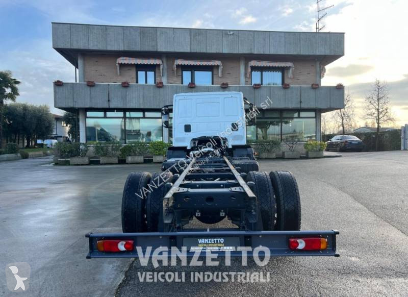 شاحنة Iveco