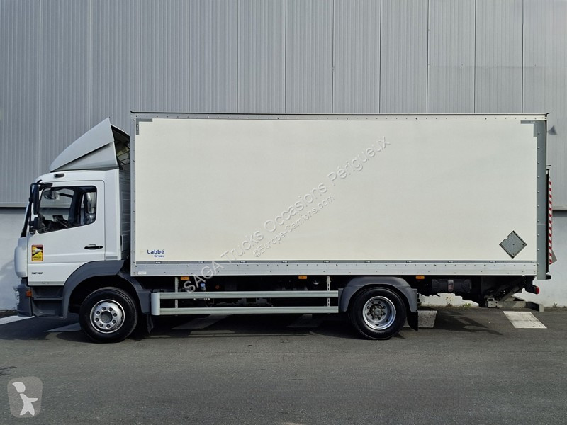 Camión Mercedes 1218 Fourgon