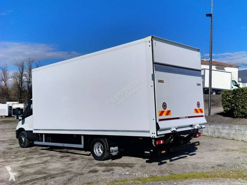 شاحنة Iveco