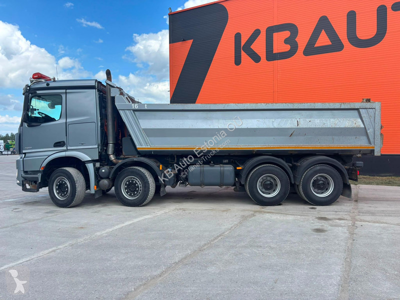 شاحنة Mercedes 3251 8x4 BOX L=6155 mm