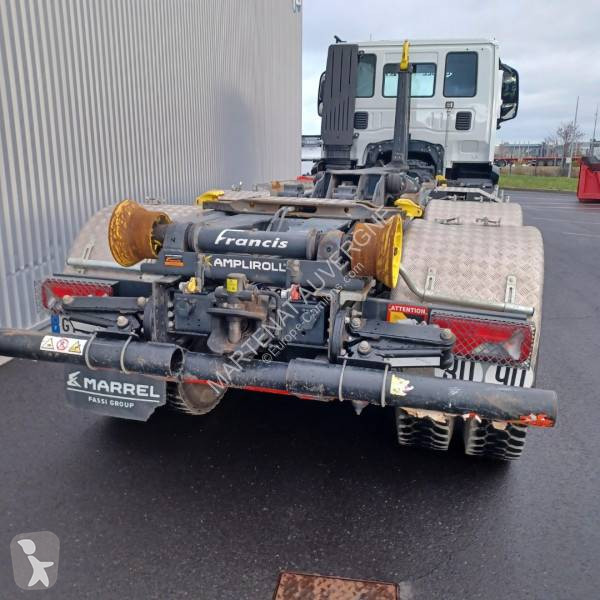 Iveco  truck