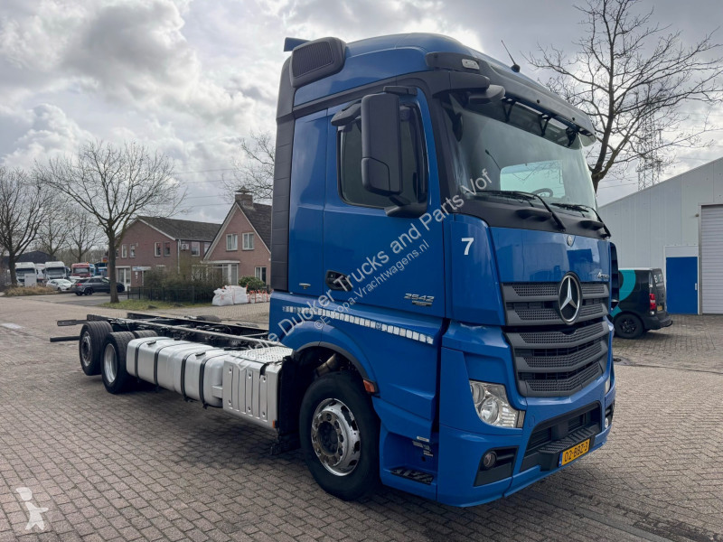 شاحنة Mercedes ACTROS 2542 BLEUTEC 6 6X2