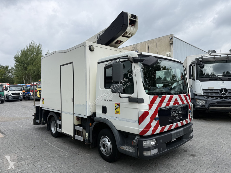 Camion MAN TGL 12.180 Koffer mit Ruthmann...