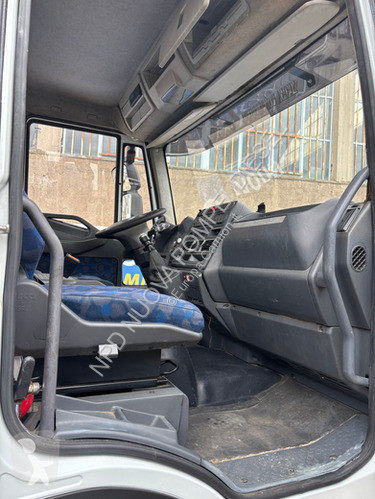 شاحنة Iveco Iveco 180e25
