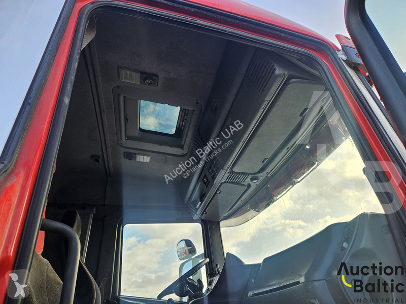 Camion Scania RB6X2NB460
