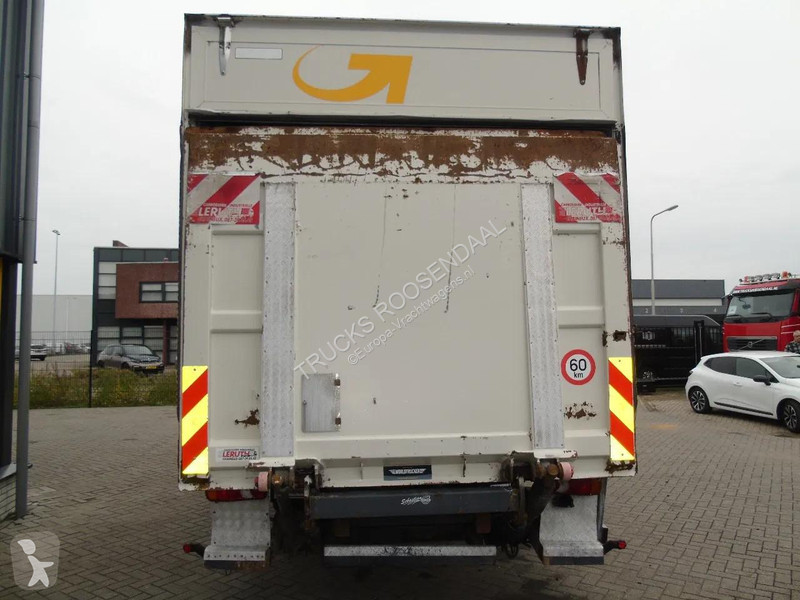 شاحنة Volvo FL 240 + 12t + euro 5 + lift