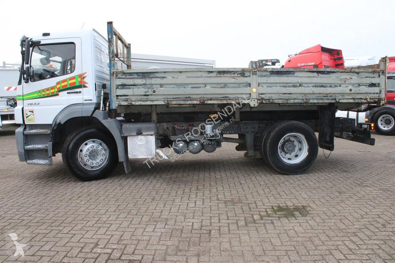 شاحنة Mercedes 1833 + Open cargo bed + manual