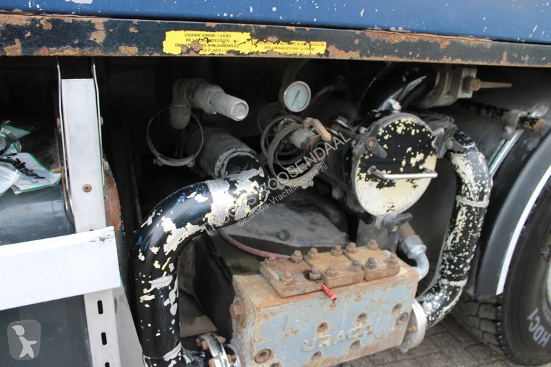 شاحنة Volvo 12340 + ADR + stokota 14.000L + manual