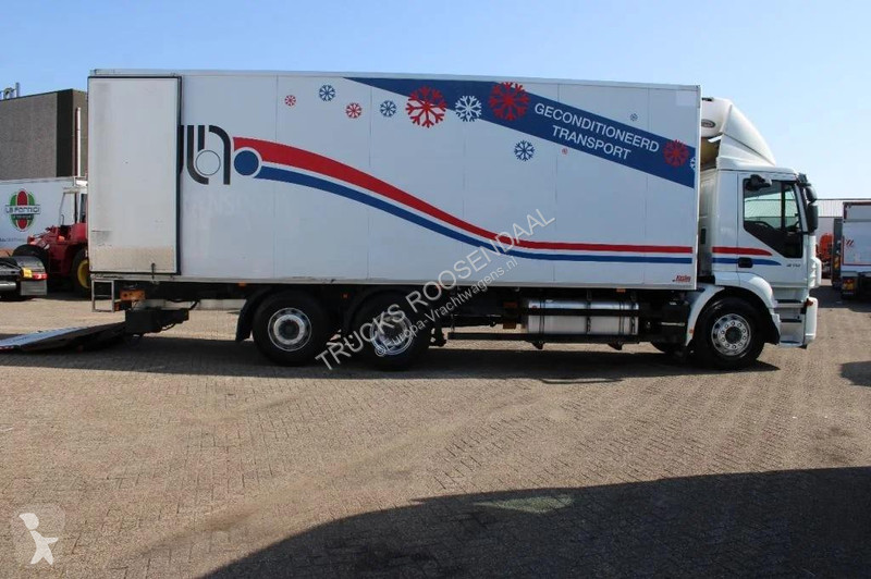 شاحنة Iveco 310 + 6X2 EURO 5 + CARRIER + LIFT