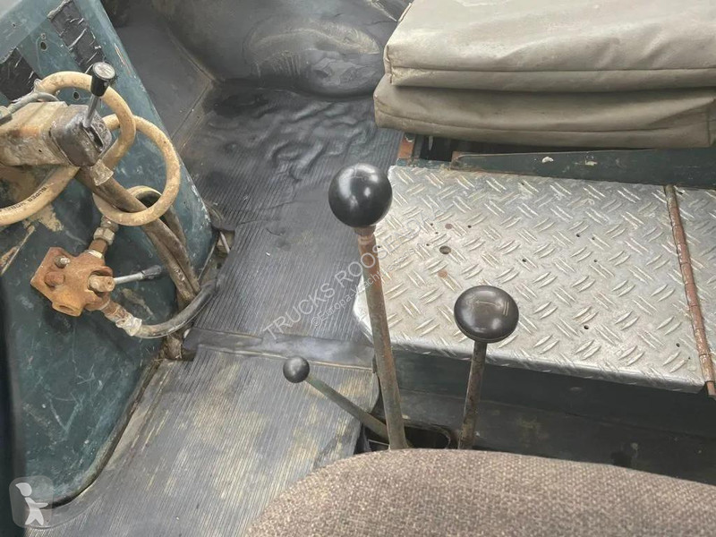 شاحنة Mercedes 813 + Manual + Kipper + 4x4