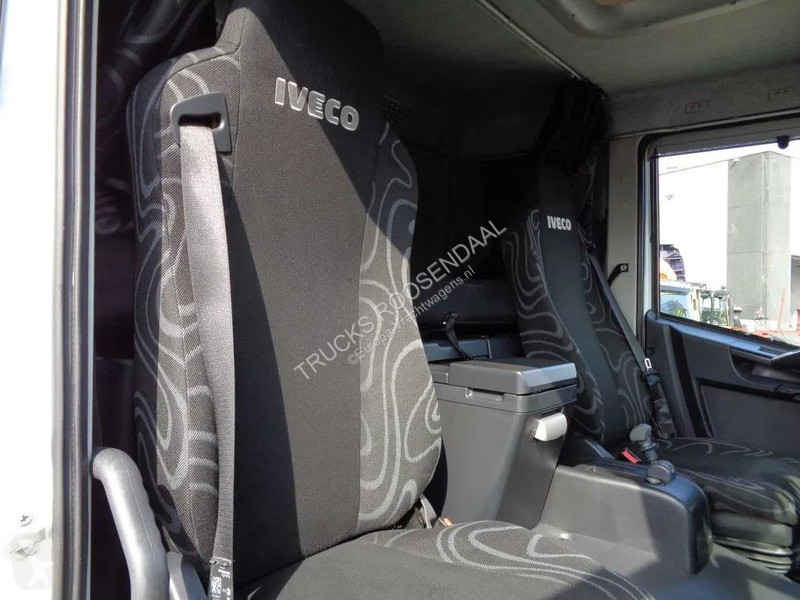 شاحنة Iveco 80EL21 Manual + Euro 6 + Dhollandia...
