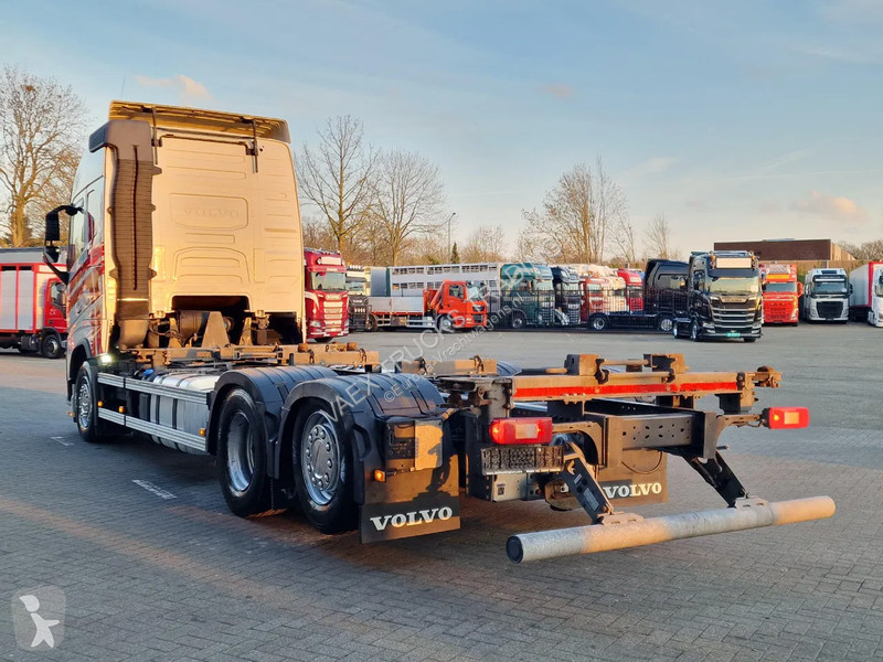 شاحنة Volvo 13460 Globetrotter 6x2*4 - BDF - I...