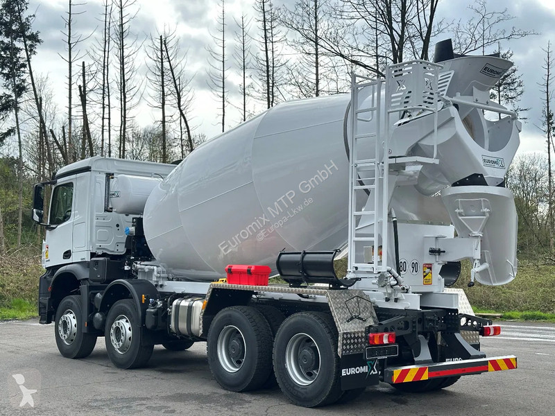 Betonárske zariadenie Mercedes 4145...