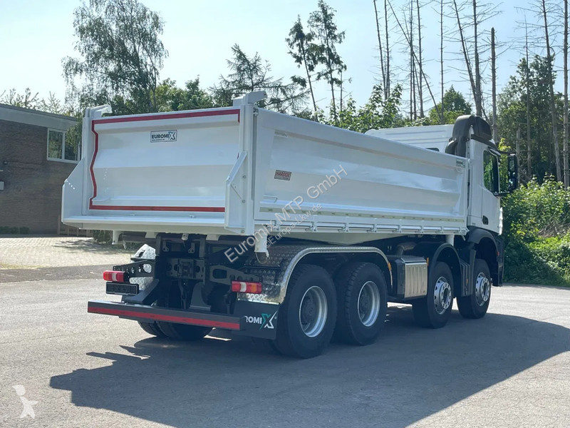 Lastbil Mercedes 4145 Mercedes-Benz 4145 8X4...