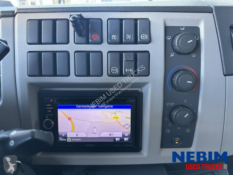 شاحنة Volvo FL240 4x2 - MOVERS TAILLIFT 1000Kg
