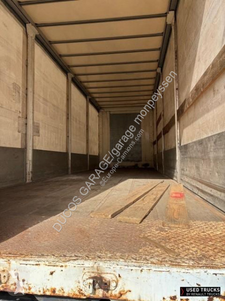 شاحنة Renault DISTRIBUTION