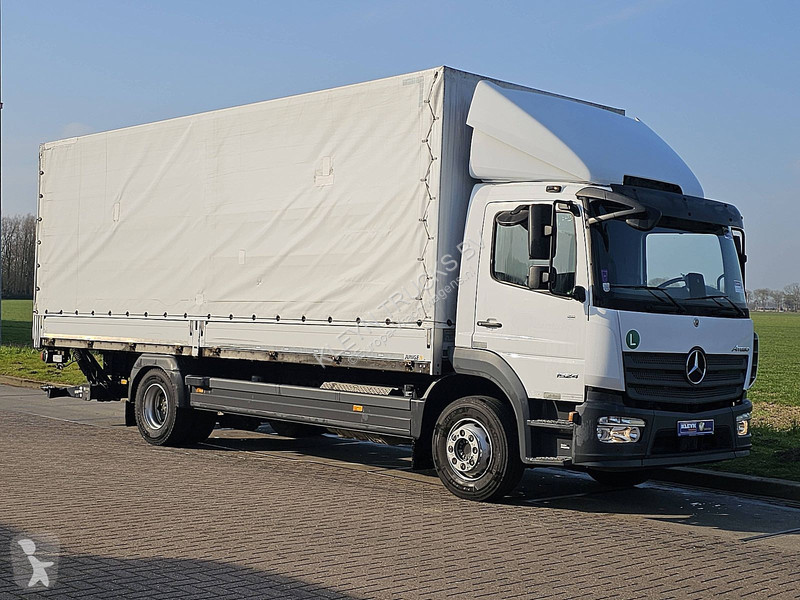 شاحنة Mercedes ATEGO AIRCO TAILLIFT