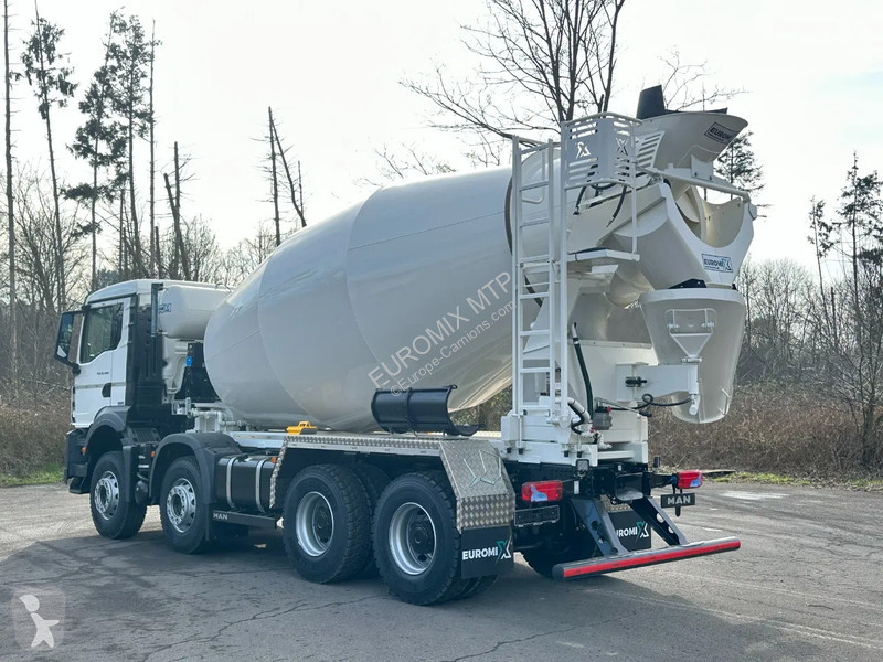 شاحنة MAN TGS MAN TGS 8x4 /Euro6e Euromix EM 12 R