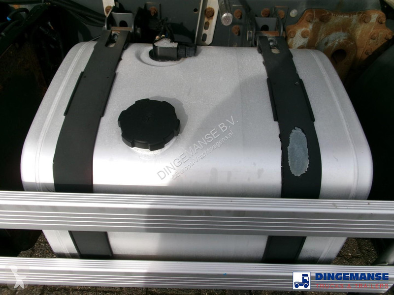 Lastbil Volvo 280 4X2 fuel tank 13.6 m3 / 4...