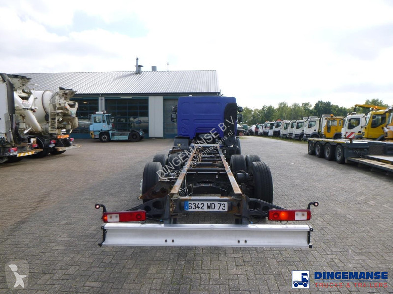 شاحنة Renault 320 dxi 6x2 chassis ADR