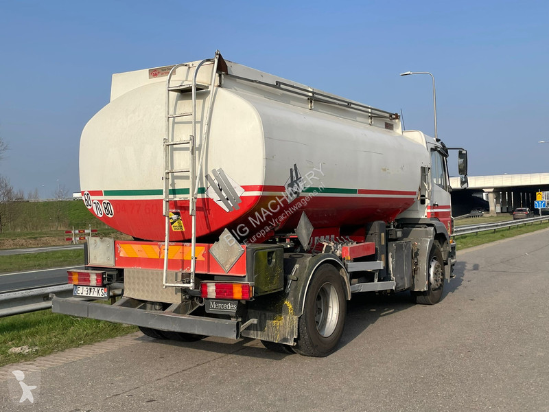 شاحنة Mercedes 1829 13.500L Fuel Truck