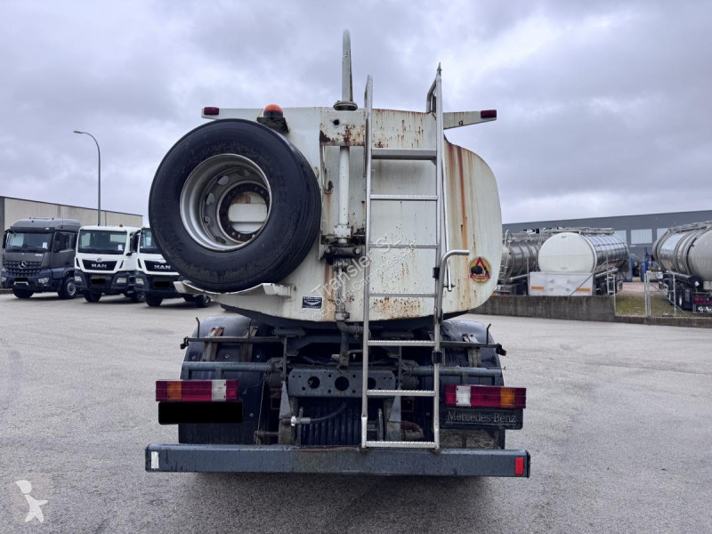 Mercedes 1823 truck