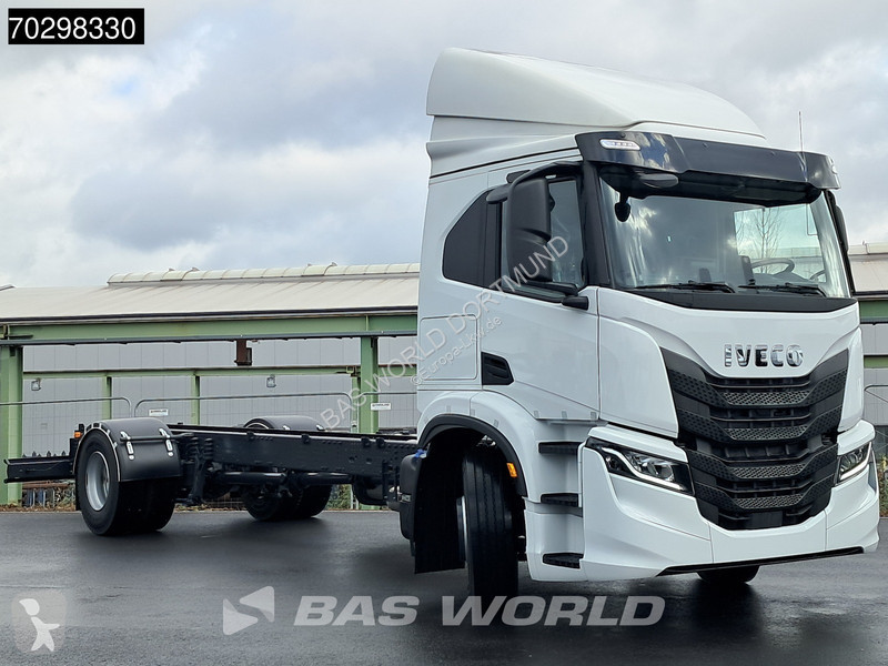 شاحنة Iveco 340 4X2 NEW! Chassis Automatic LED...