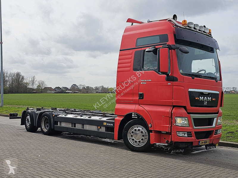 شاحنة MAN TGX XXL 6X2-4
