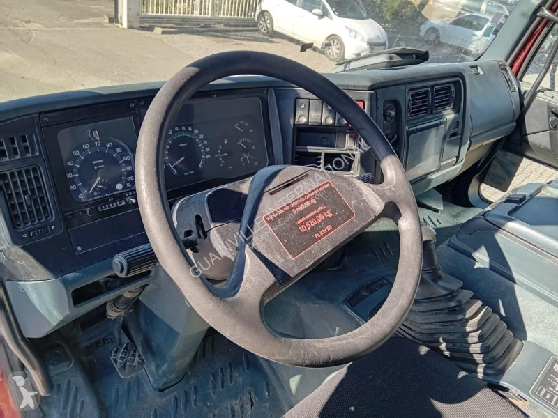 شاحنة Renault 250