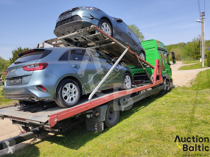 شاحنة Mercedes 822 L