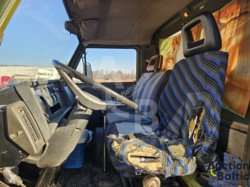 Kamión Volkswagen VW-MAN 8.136