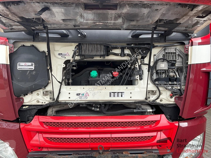Lastbil Ginaf X6 4142 CF 8x2 met 22 m3...