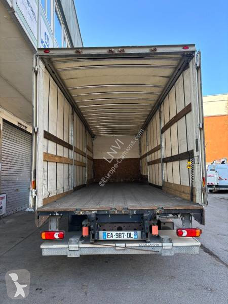 شاحنة Iveco
