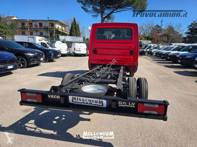 Veicolo commerciale Iveco 35-21
