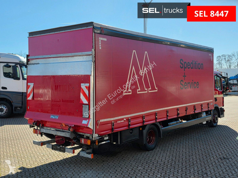 شاحنة MAN 12.220 4x2 BL CH / Ladebordwand / Navi