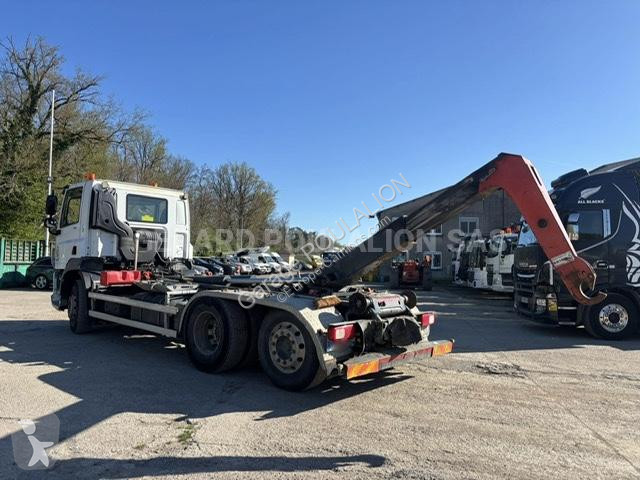 Camion DAF BRAS HYDRAULIQUE essieu 3 relevable...