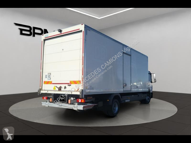 شاحنة Mercedes 1218 N E6