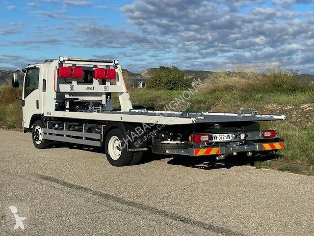 شاحنة Isuzu