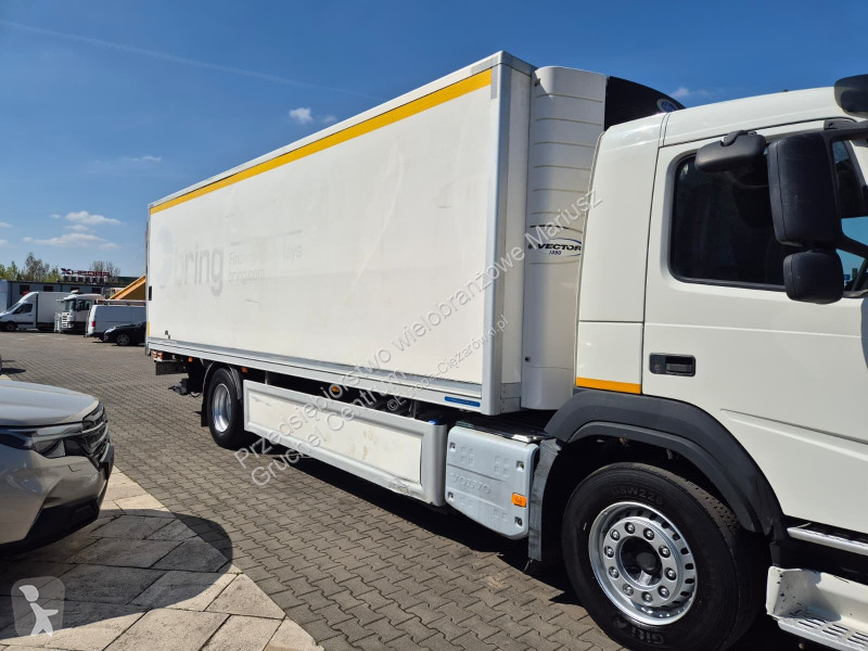 Камион Volvo FM 340 / CARRIER I350 / LIFT ZEPRO