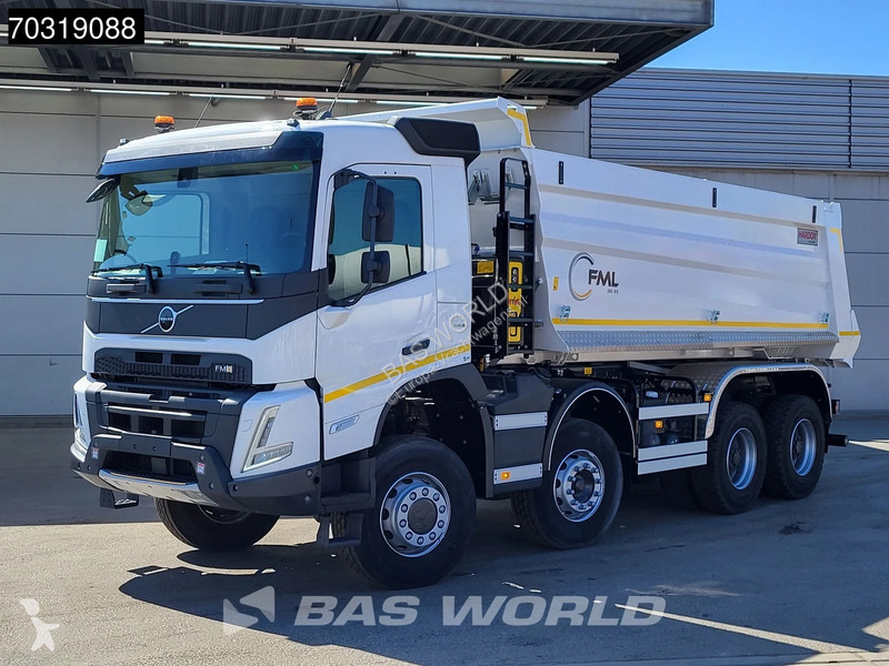 شاحنة Volvo 500 8X6 NEW! 20m3 Wielton...