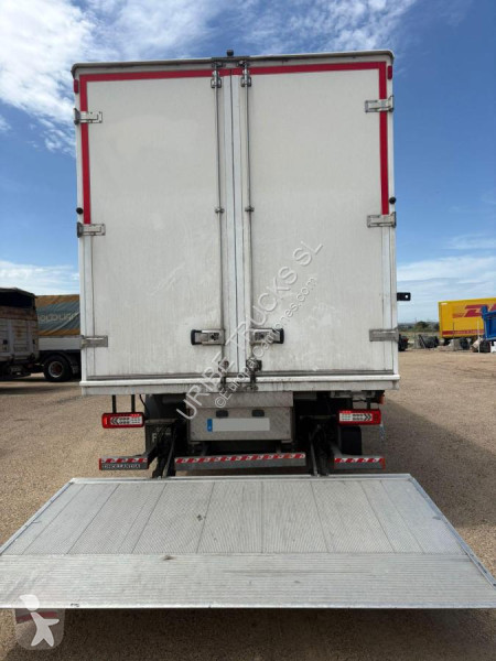 Camion Volvo 340