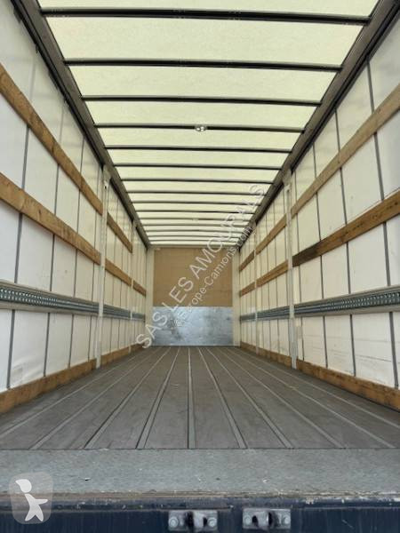 شاحنة Iveco